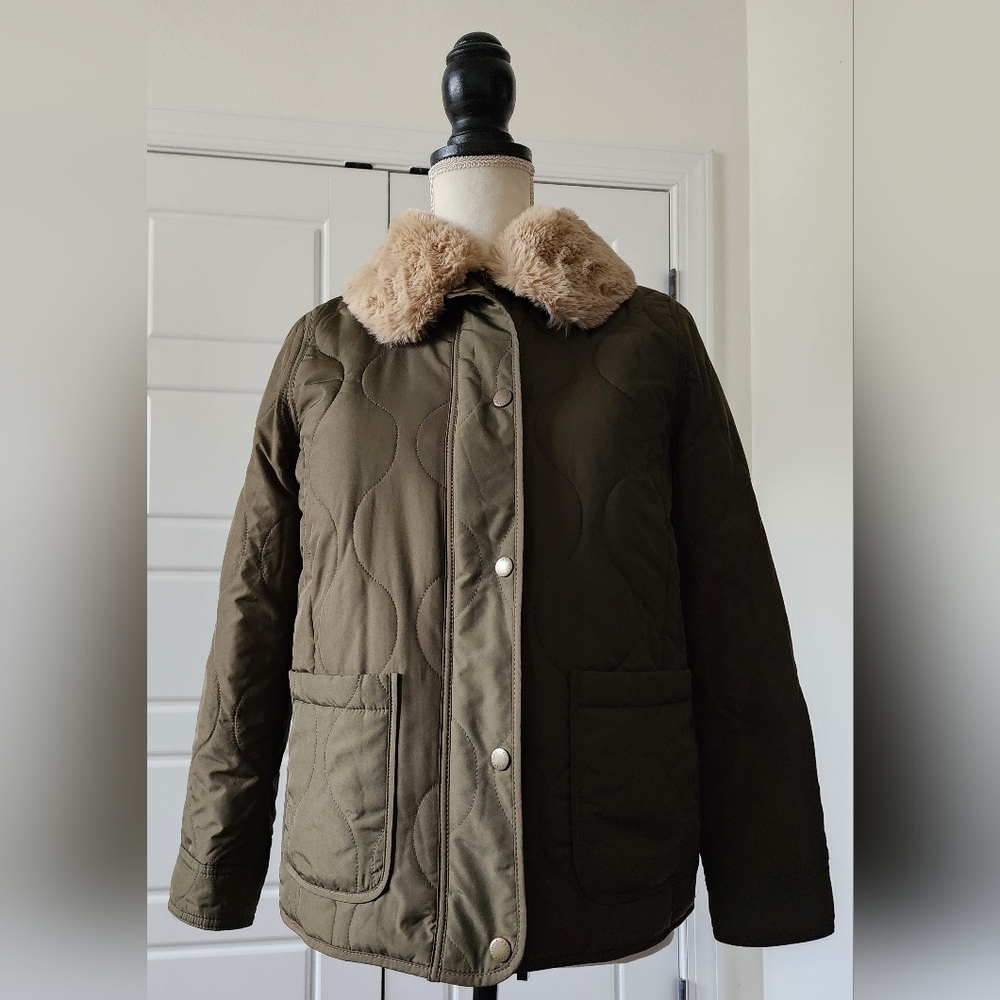 Preowned Talbots size small petite, olive green, womens, quilted puffer coat